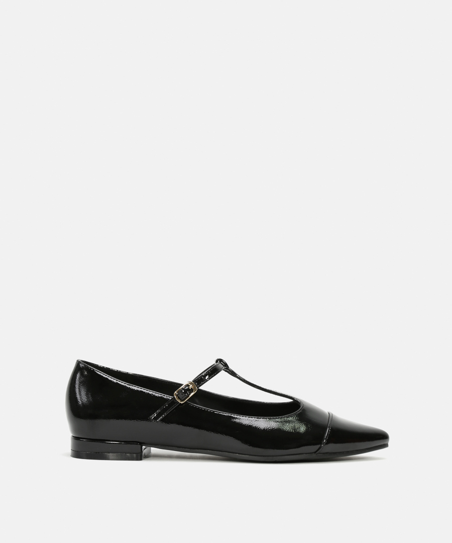 Merceditas T-Strap